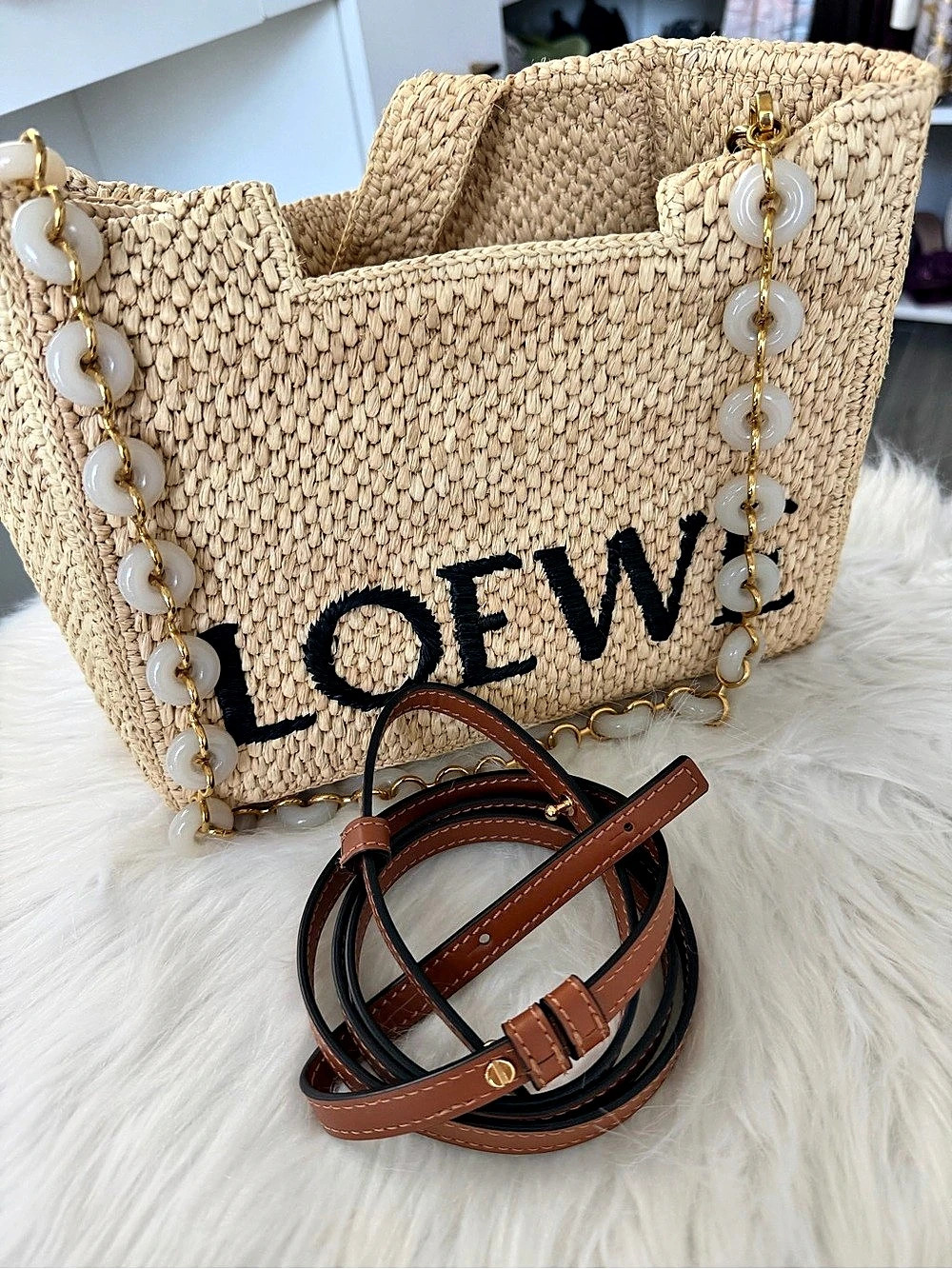 Loewe Medium Ola Bag in Raffia and Calfskin Beige & Brown
